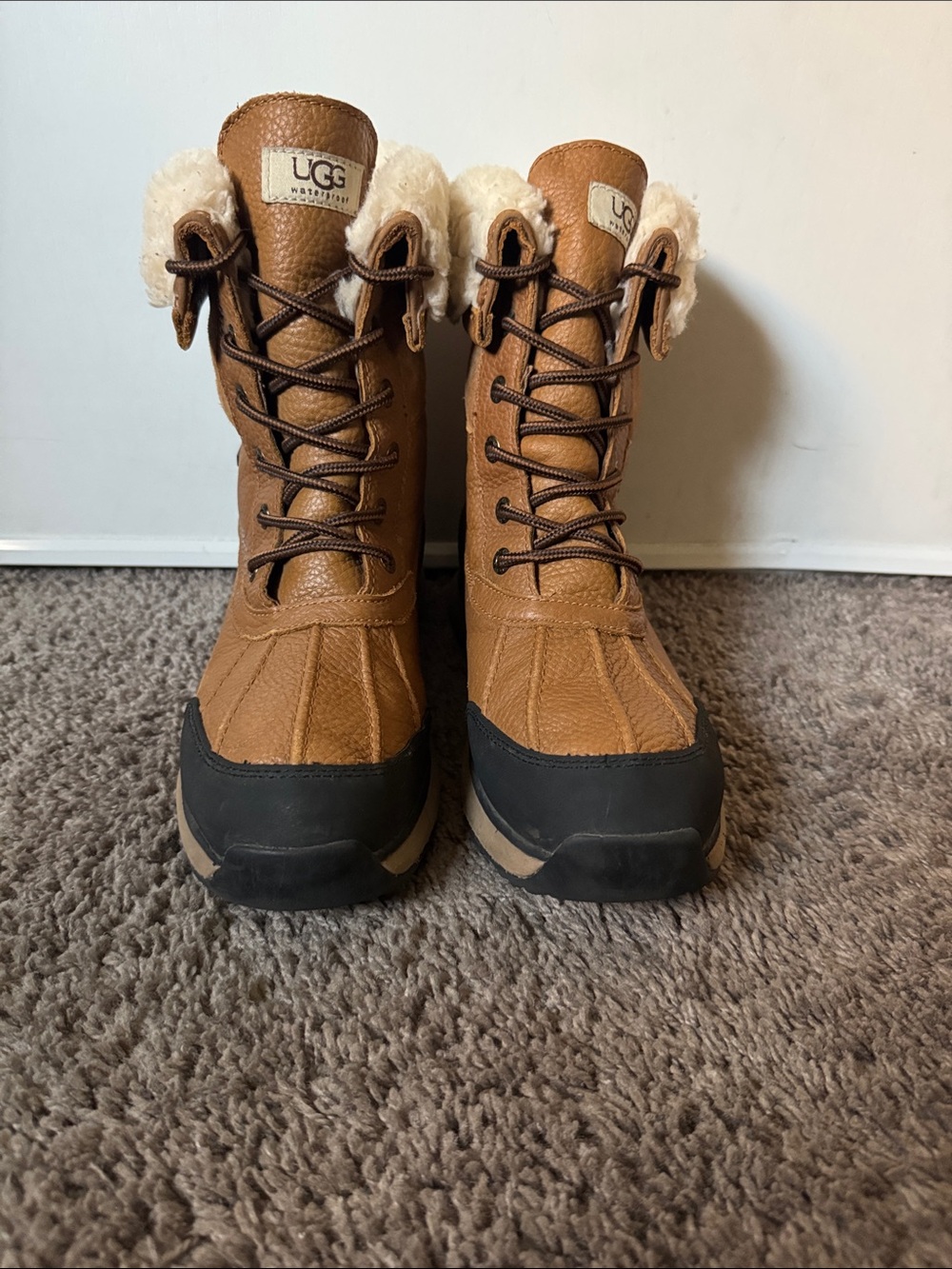 UGG Adirondack Chestnut Lace-Up Shearling Winter Boots